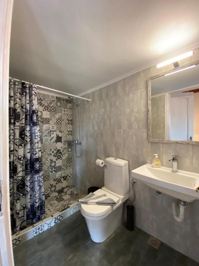 Roxani Studios-Apartments ペトラ エクステリア 写真