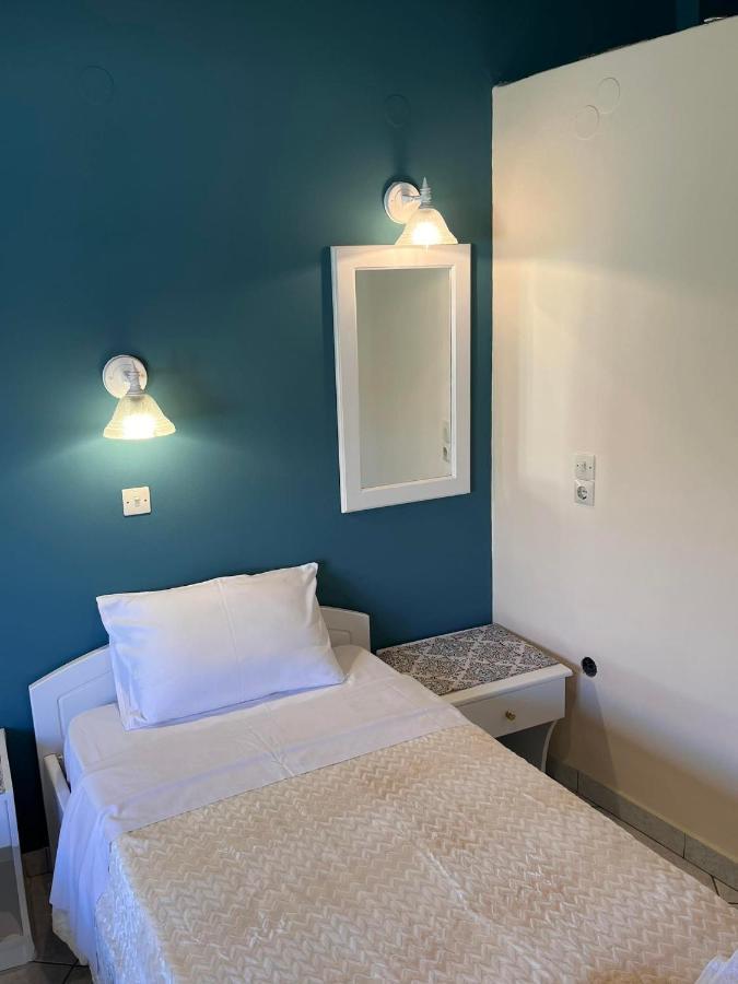 Roxani Studios-Apartments ペトラ エクステリア 写真