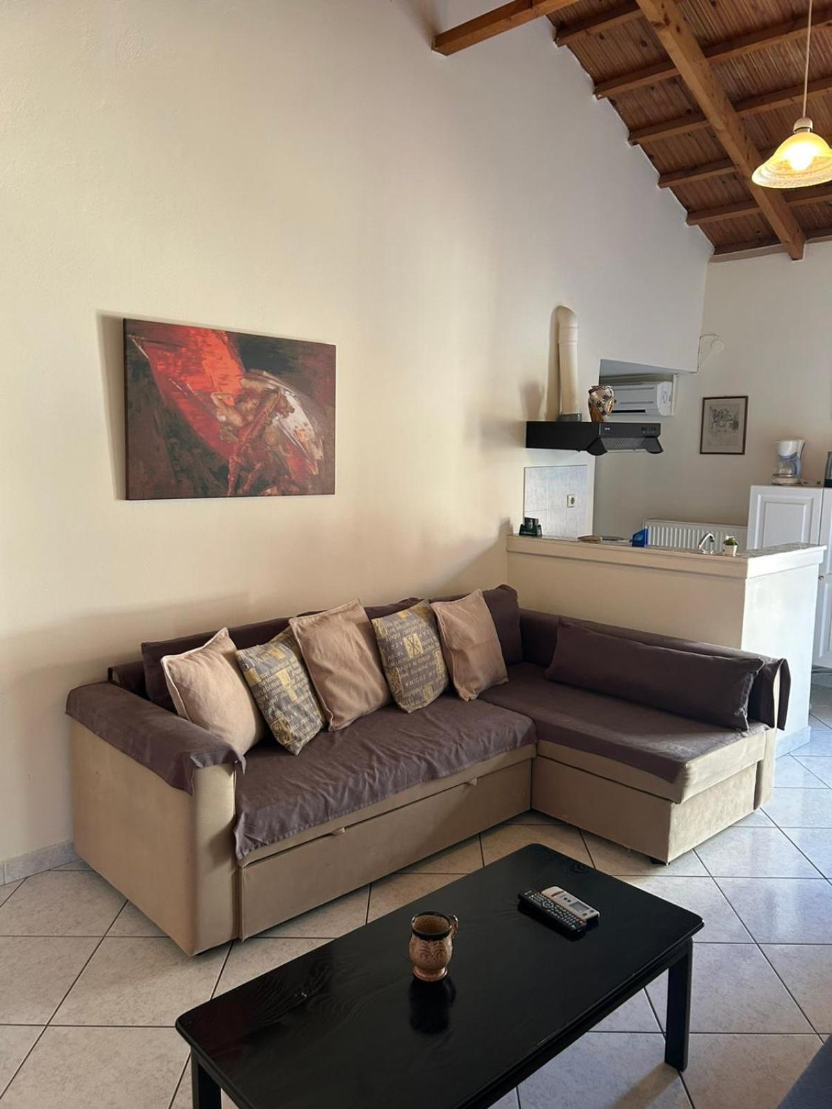 Roxani Studios-Apartments ペトラ 部屋 写真